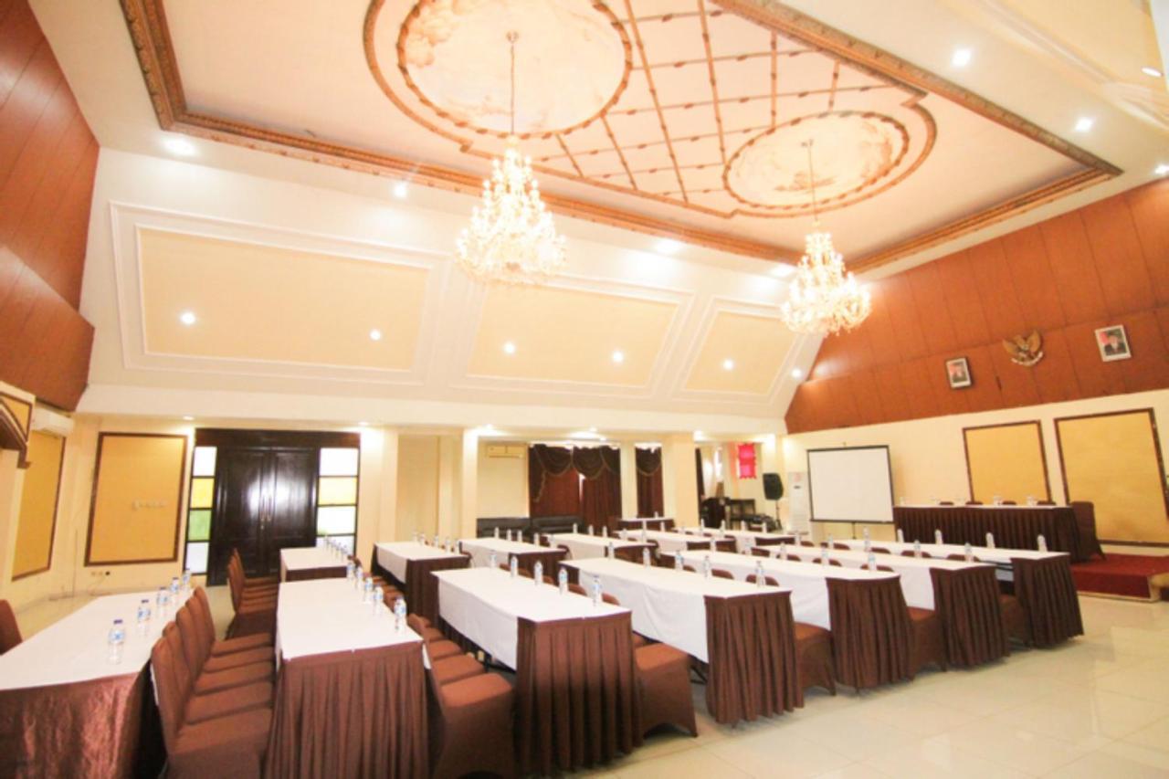Hotel Grand Situ Buleud 2*