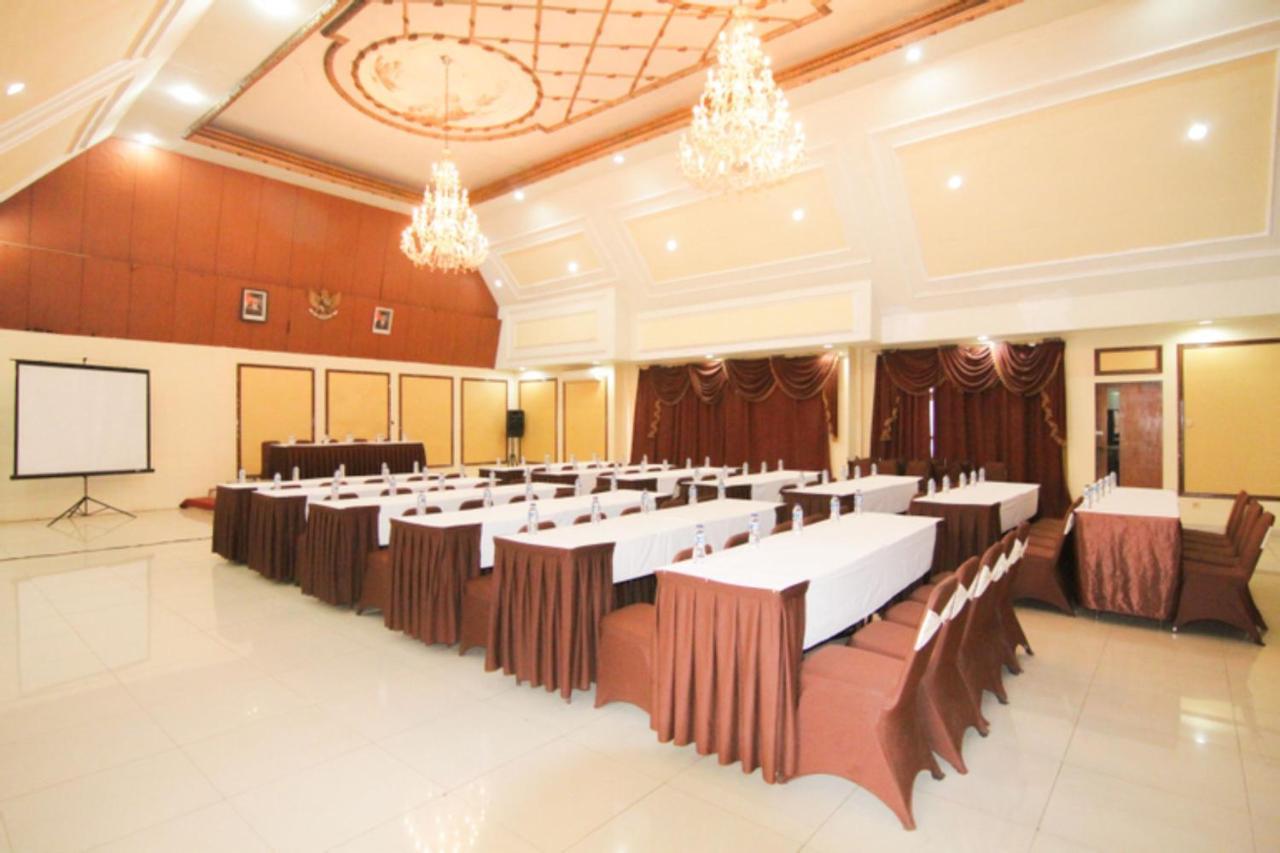Grand Situ Buleud Hotel